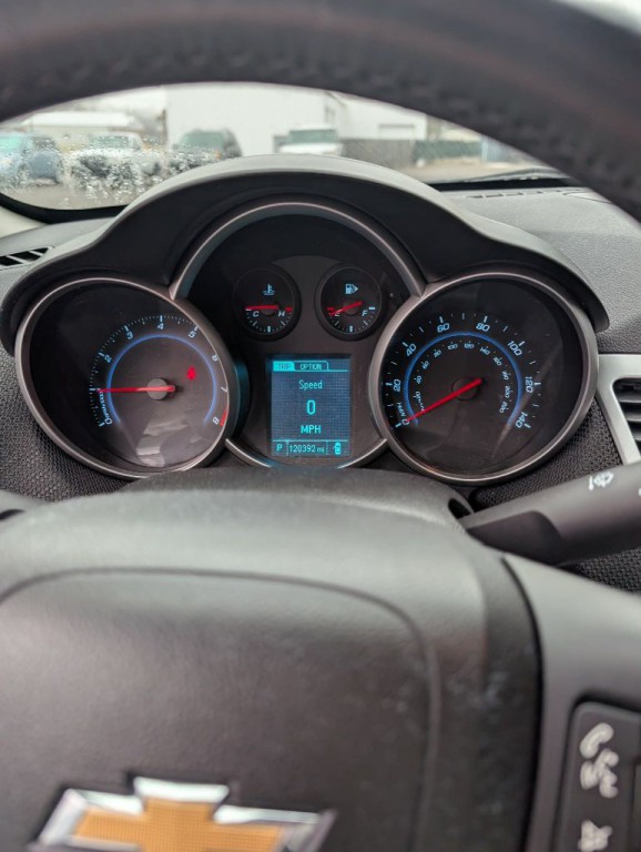 2014 Chevrolet Cruze Image 3