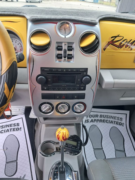 2006 Chrysler PT Cruiser Image 4