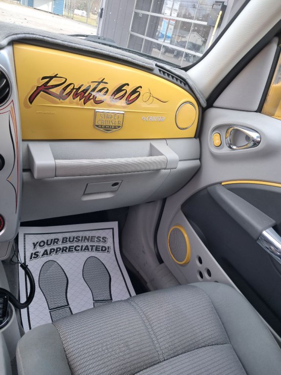 2006 Chrysler PT Cruiser Image 6