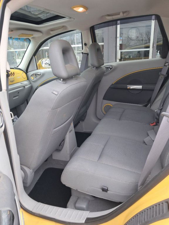 2006 Chrysler PT Cruiser Image 7