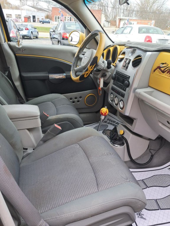2006 Chrysler PT Cruiser Image 15
