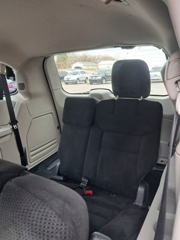 2016 Dodge Grand Caravan Image 9