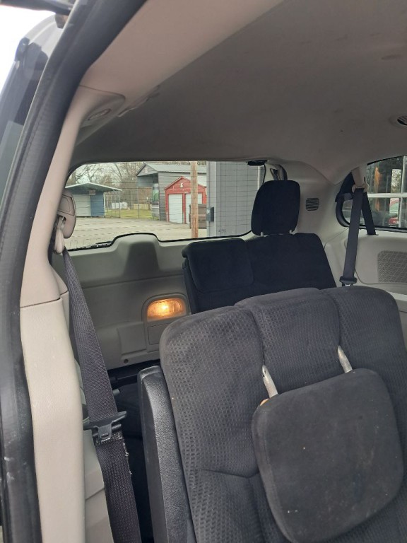 2016 Dodge Grand Caravan Image 12