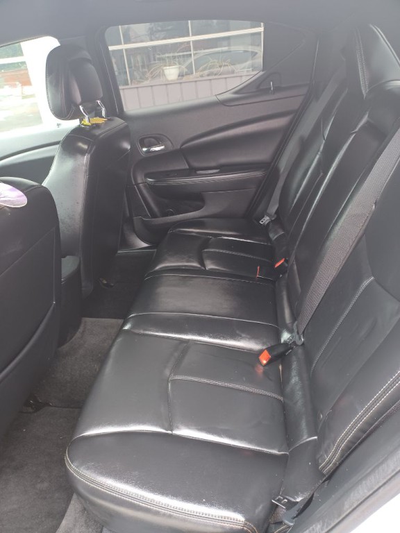 2011 Dodge Avenger Image 6