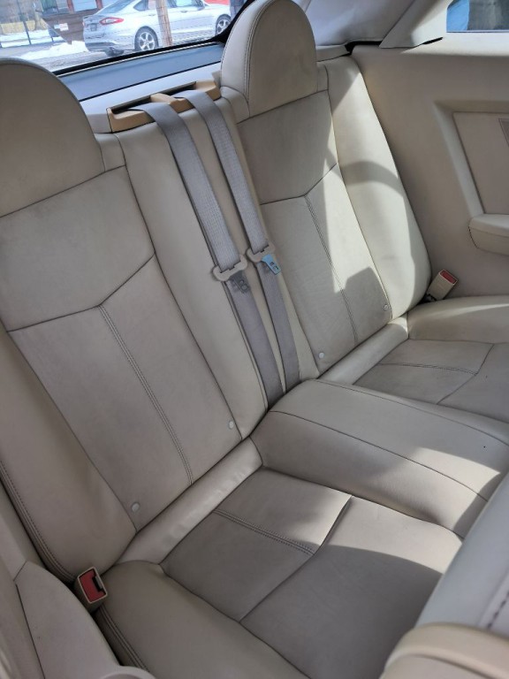 2010 Chrysler Sebring Image 7