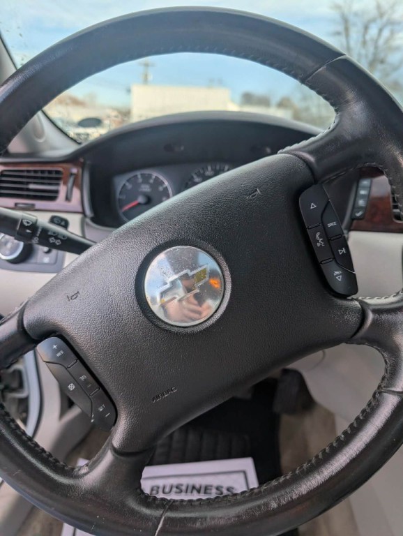 2011 Chevrolet Impala Image 4