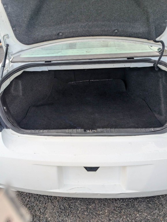 2011 Chevrolet Impala Image 8