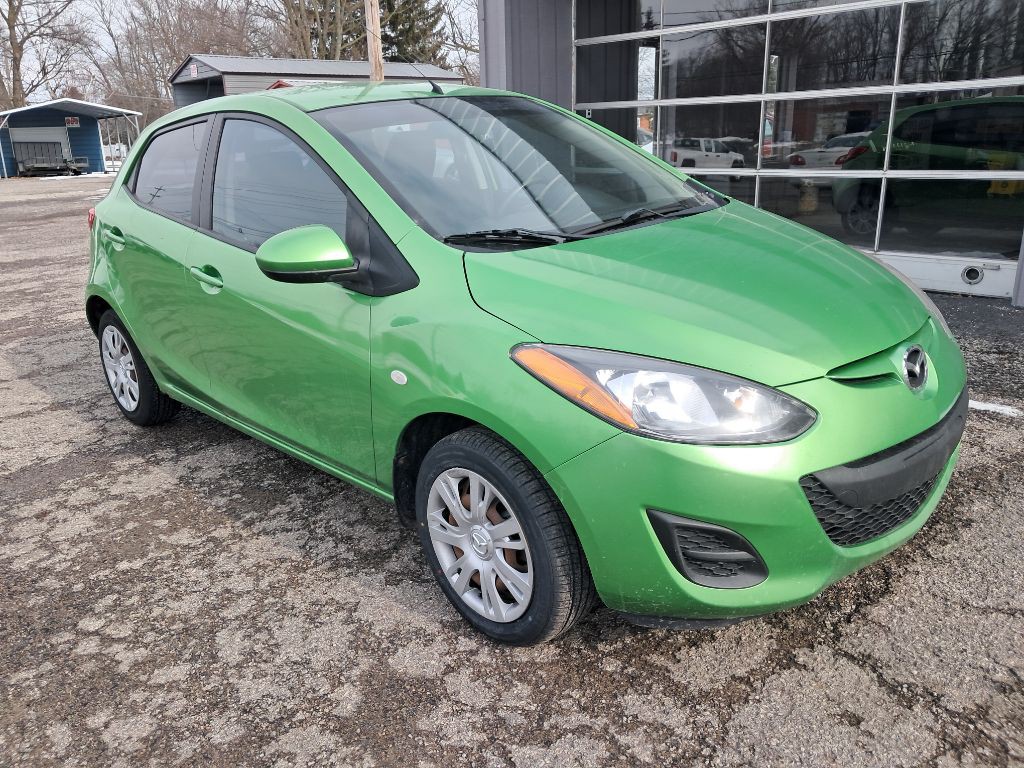 2012 Mazda Mazda2 Image 11