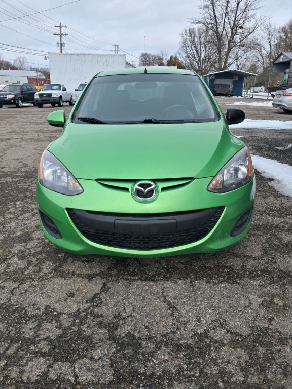 2012 Mazda Mazda2 Image 1