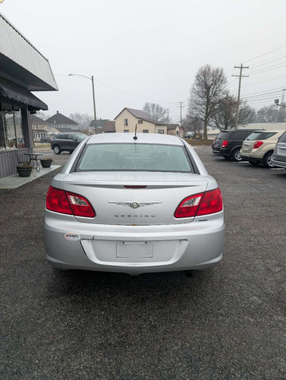 2010 Chrysler Sebring Image 10