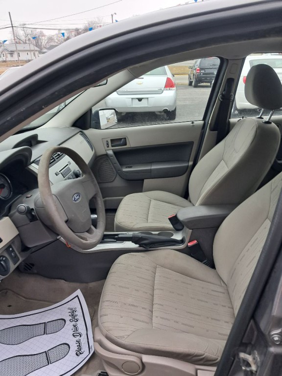 2009 Ford Focus Image 3
