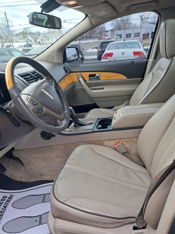 2011 Lincoln MKX Image 4