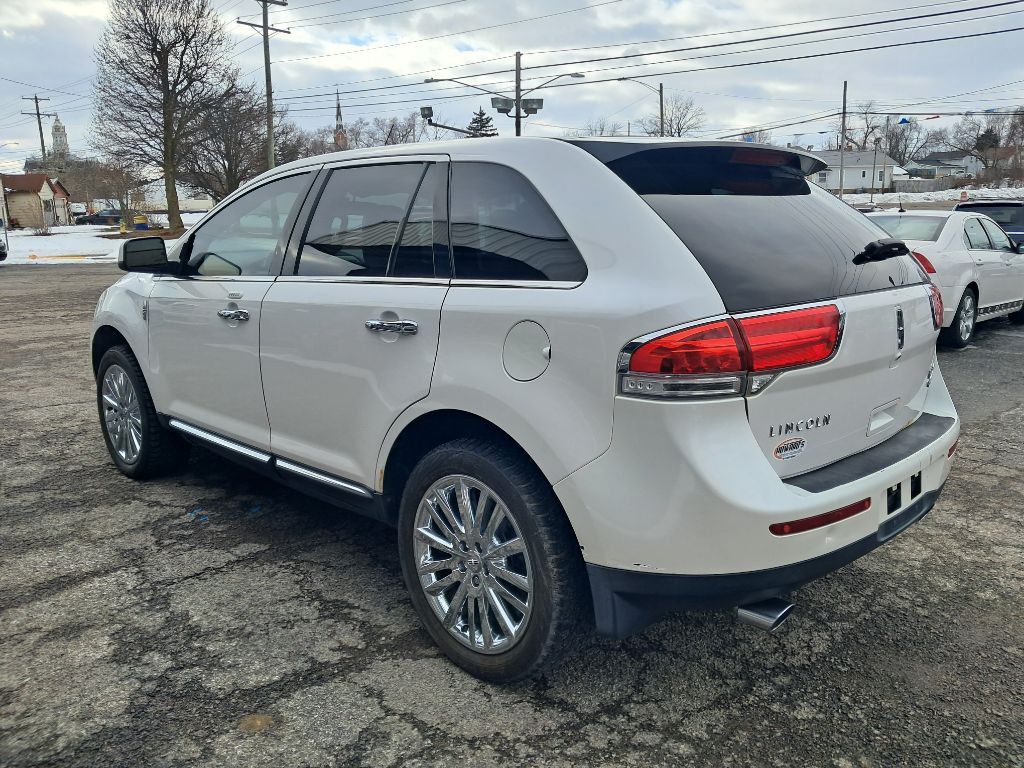 2011 Lincoln MKX Image 10