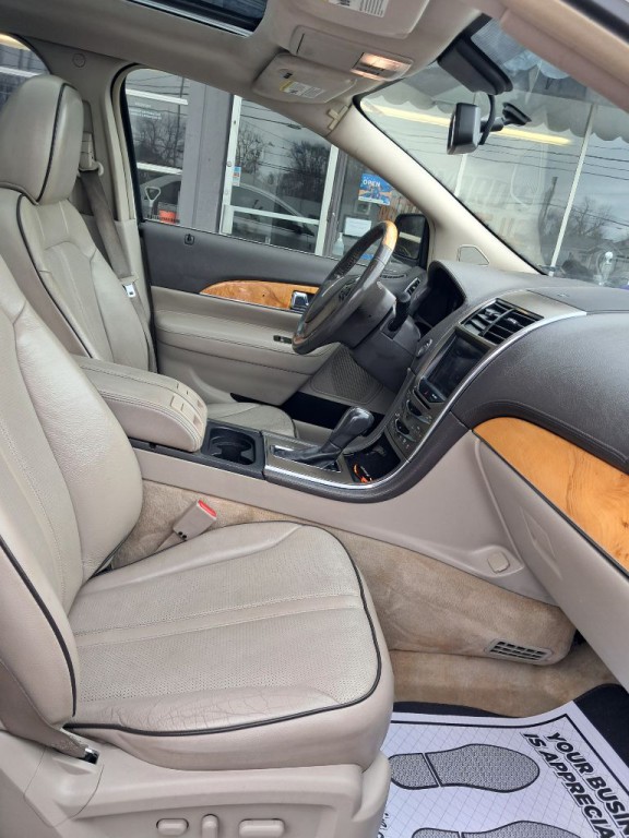 2011 Lincoln MKX Image 13
