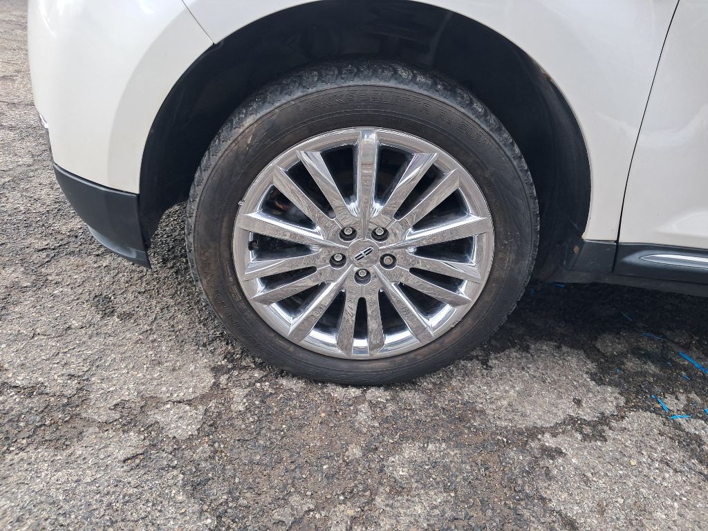 2011 Lincoln MKX Image 15