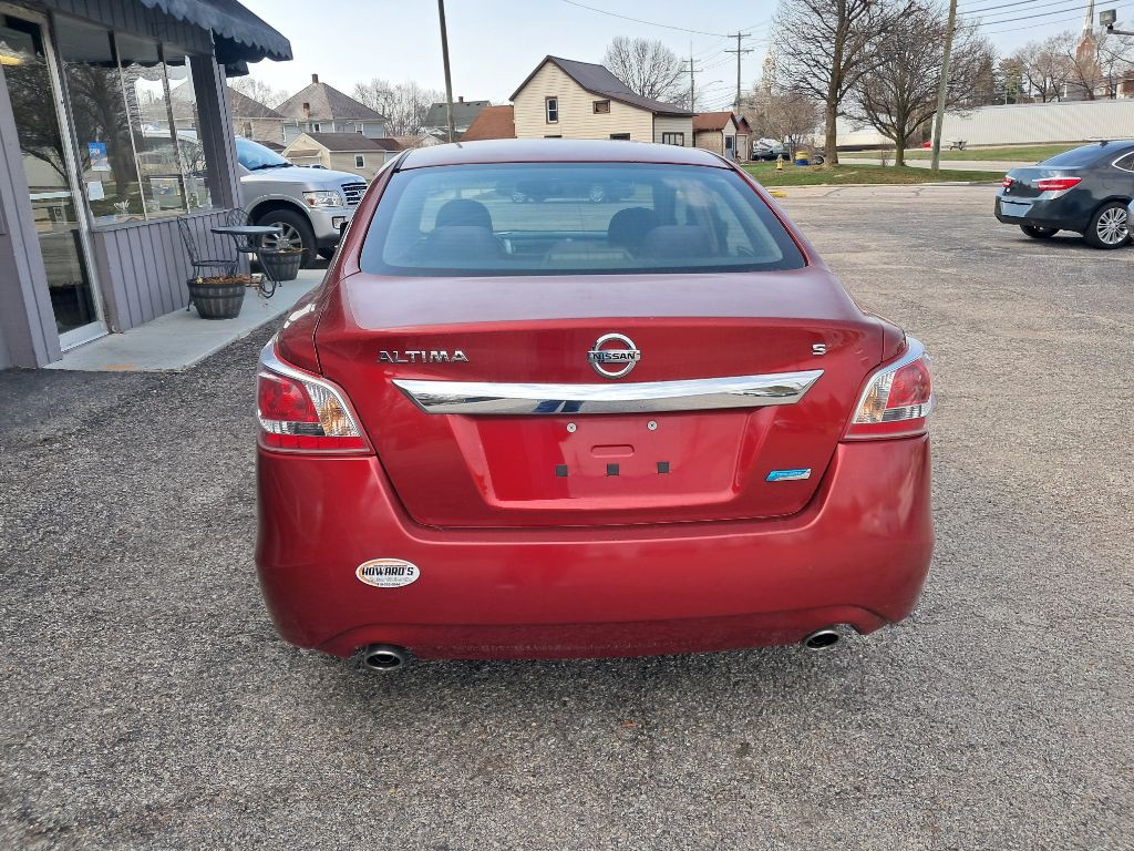 2013 Nissan Altima Image 9