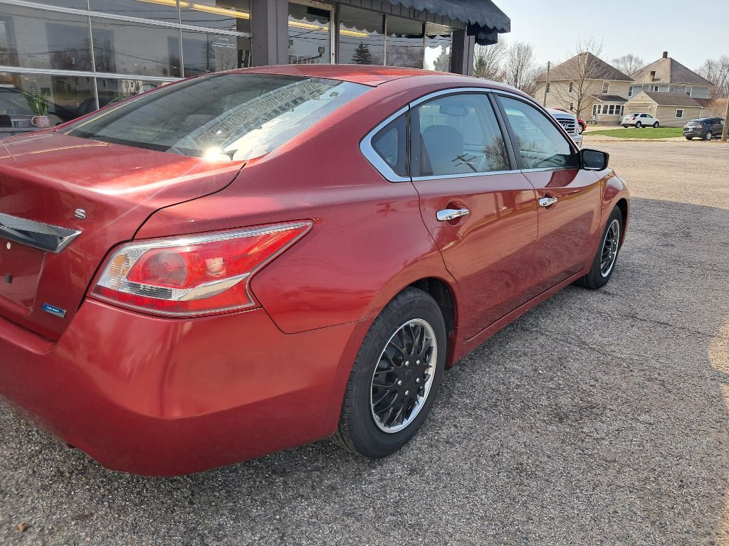 2013 Nissan Altima Image 11