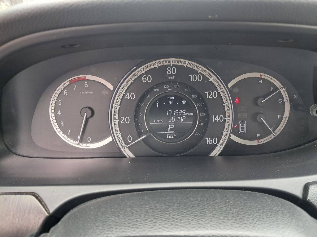 2013 Honda Accord Image 2