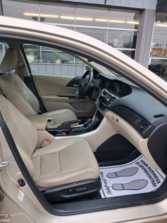 2013 Honda Accord Image 13