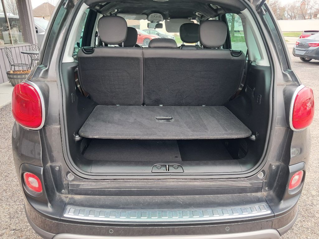 2014 FIAT 500L Image 9