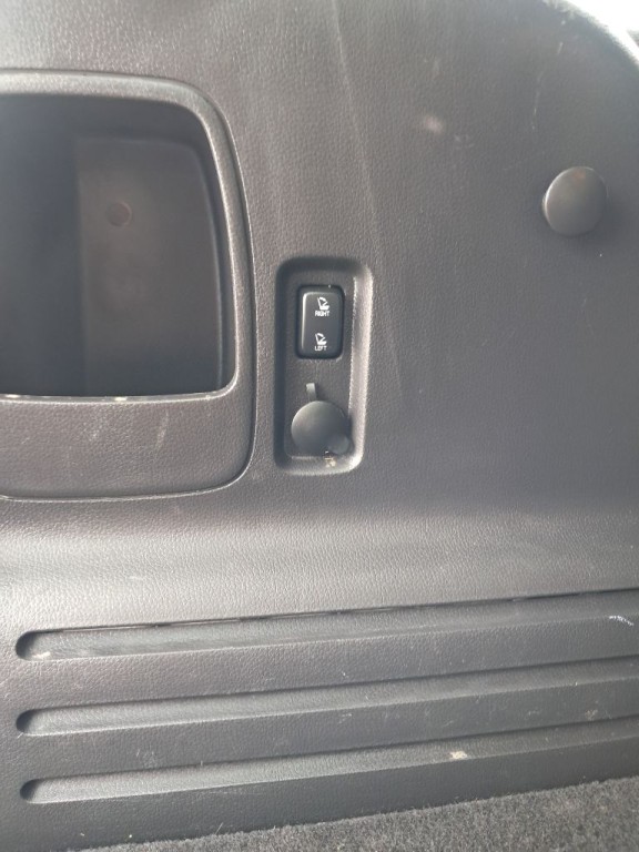 2011 Ford Edge Image 10