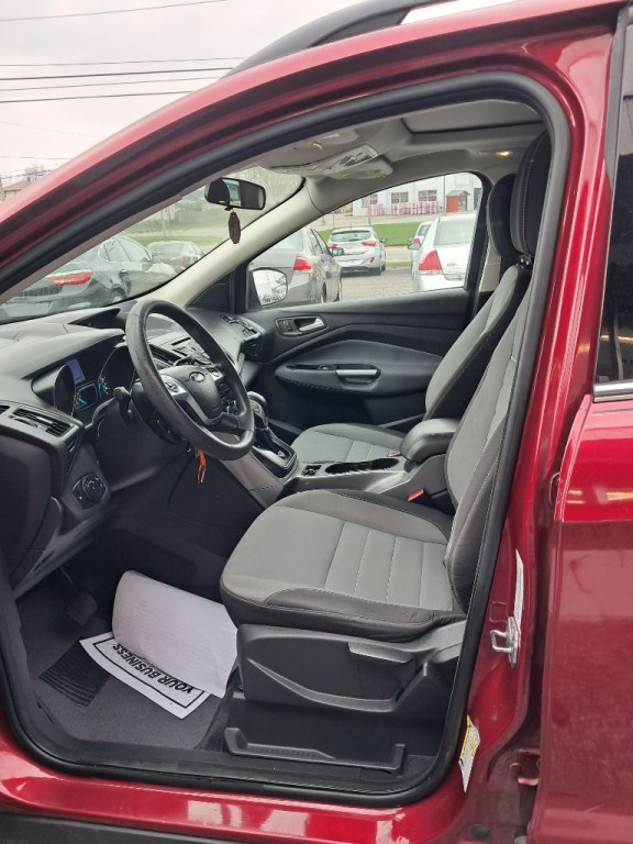 2013 Ford Escape Image 2