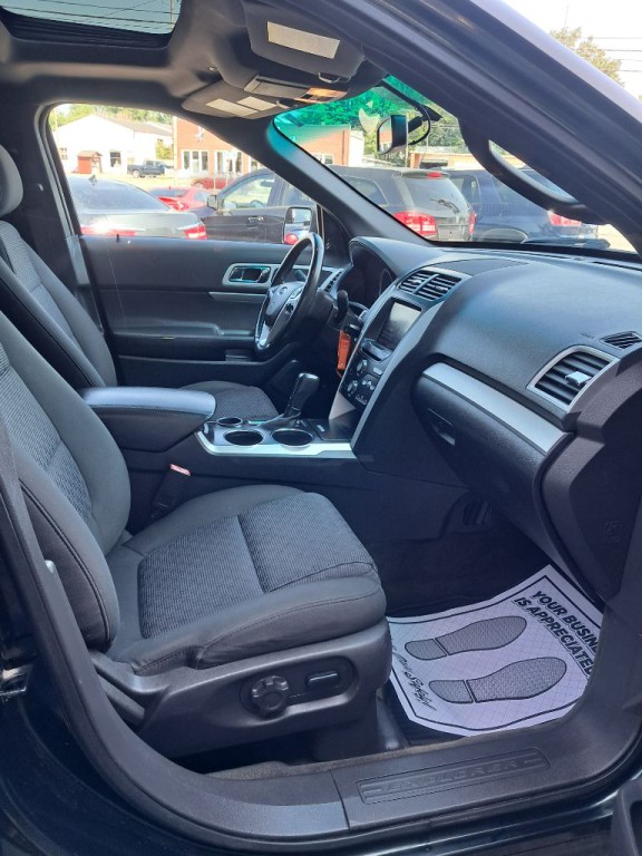 2013 Ford Explorer Image 16