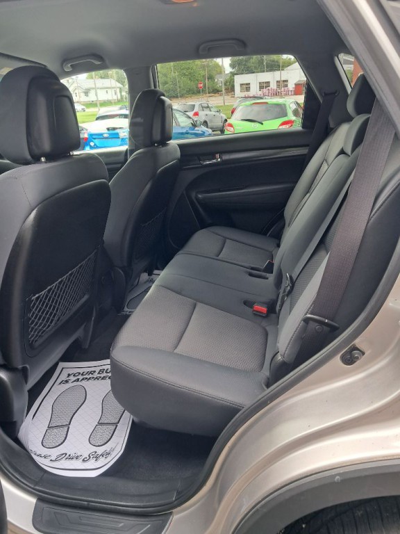 2013 Kia Sorento Image 2