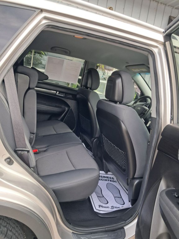 2013 Kia Sorento Image 9