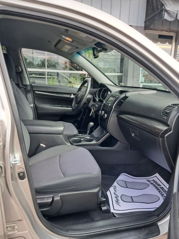 2013 Kia Sorento Image 10