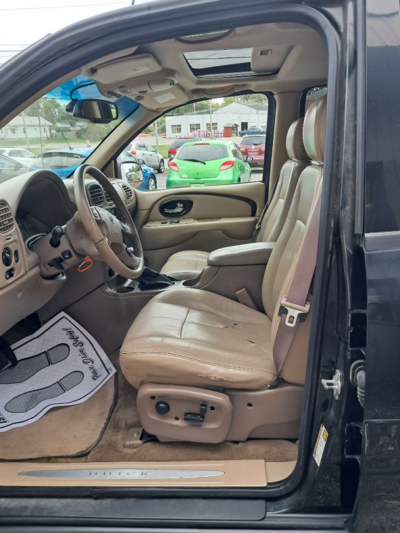 2004 Buick Rainier Image 3