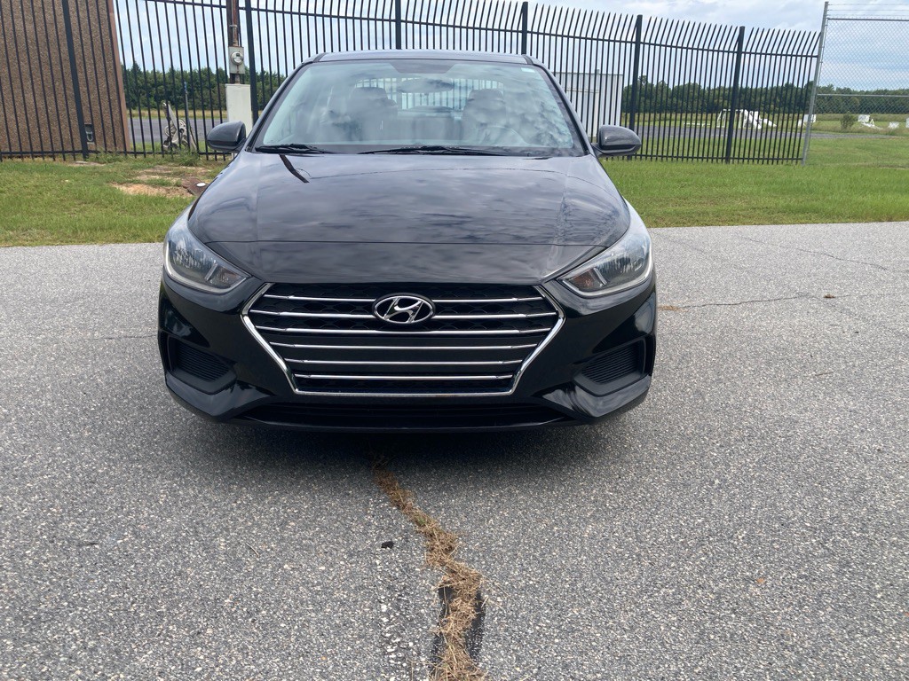 2019 Hyundai Accent Image 2