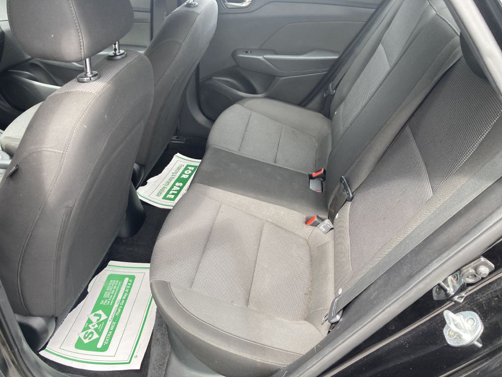 2019 Hyundai Accent Image 12