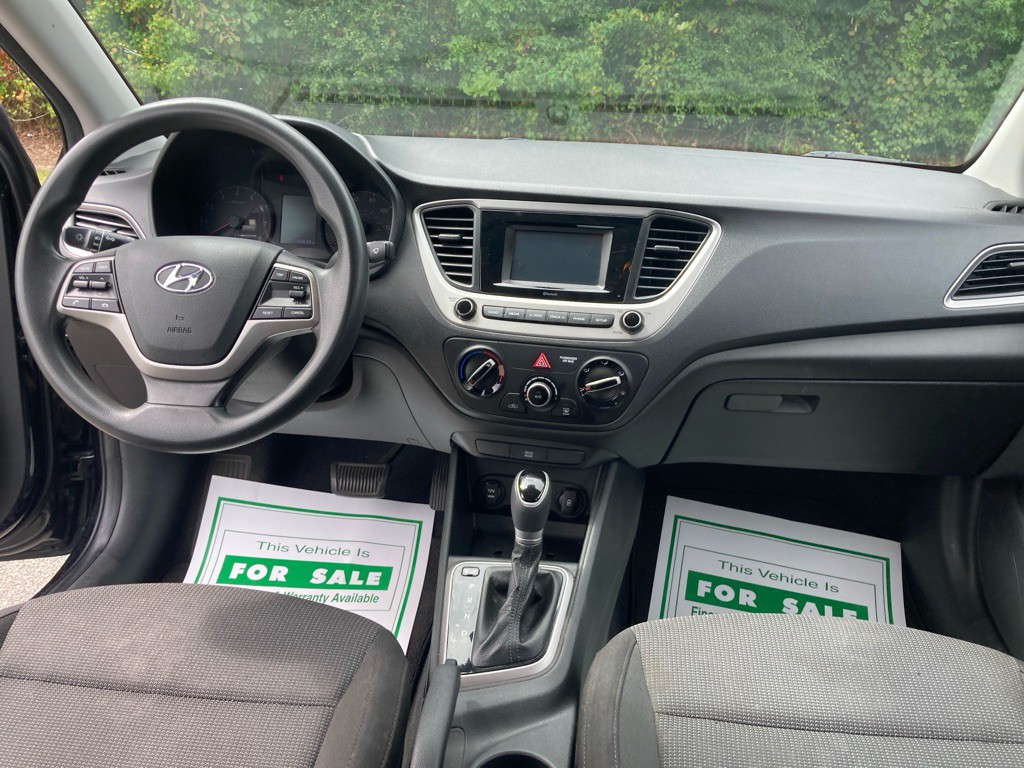 2019 Hyundai Accent Image 23