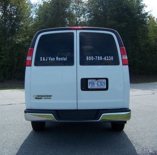 2016 Chevrolet Express Image 6