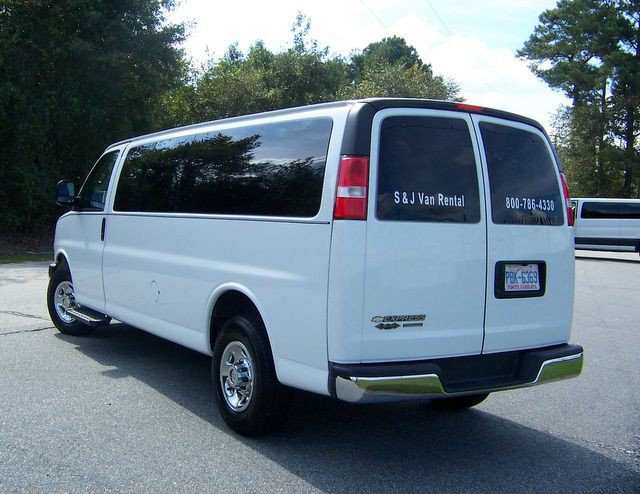 2016 Chevrolet Express Image 7