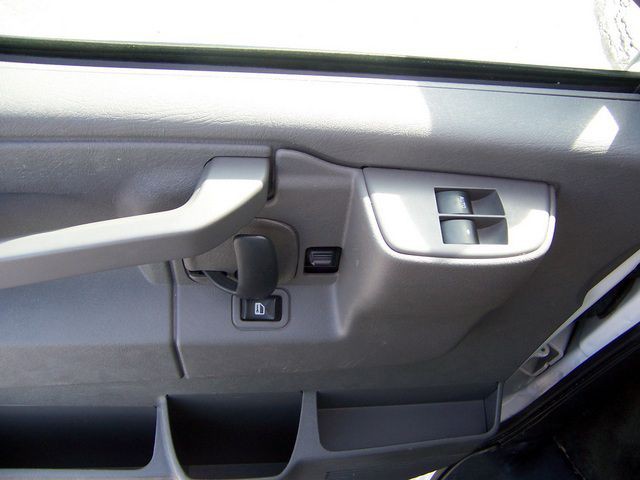 2016 Chevrolet Express Image 17