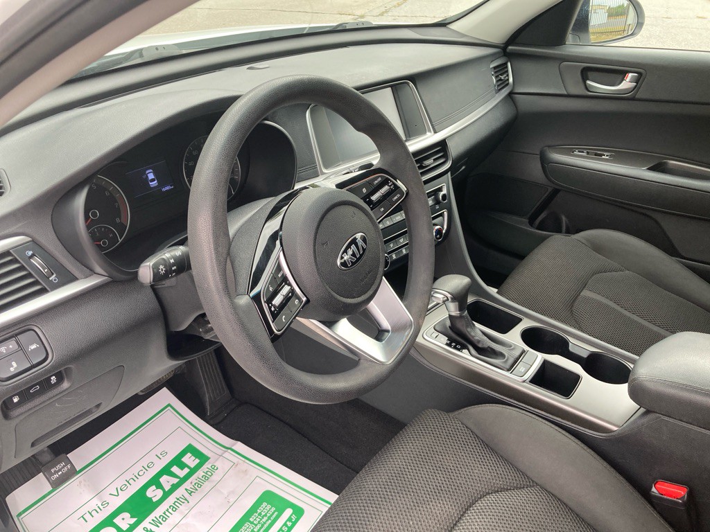 2019 Kia Optima Image 12