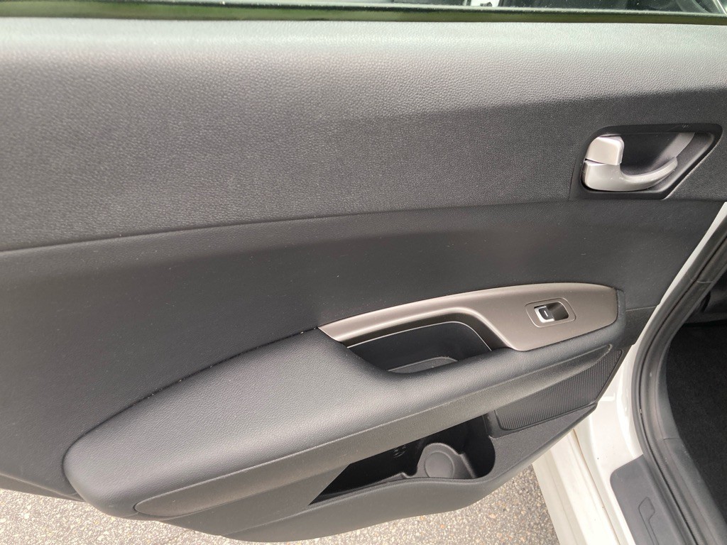 2019 Kia Optima Image 15