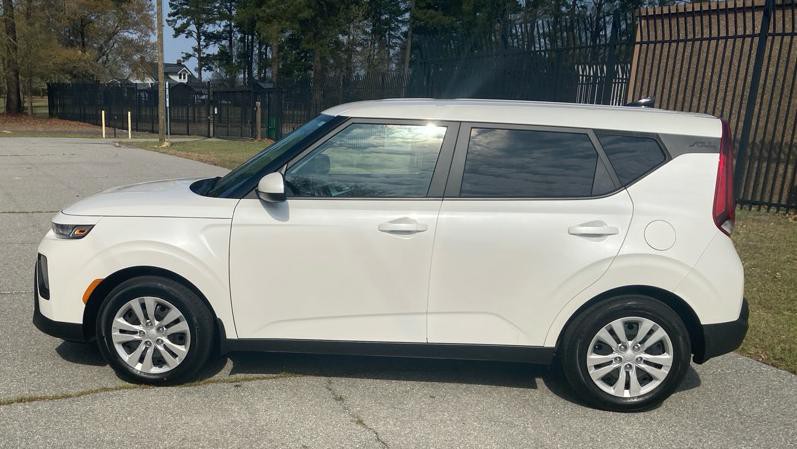 2021 Kia Soul Image 2