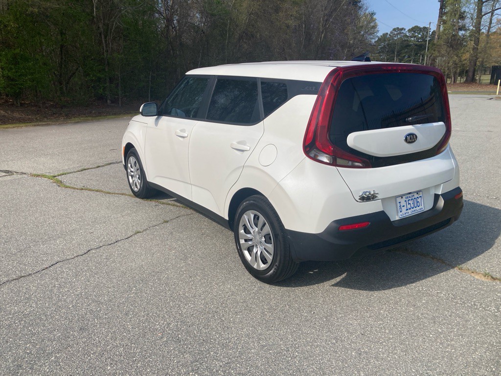 2021 Kia Soul Image 3