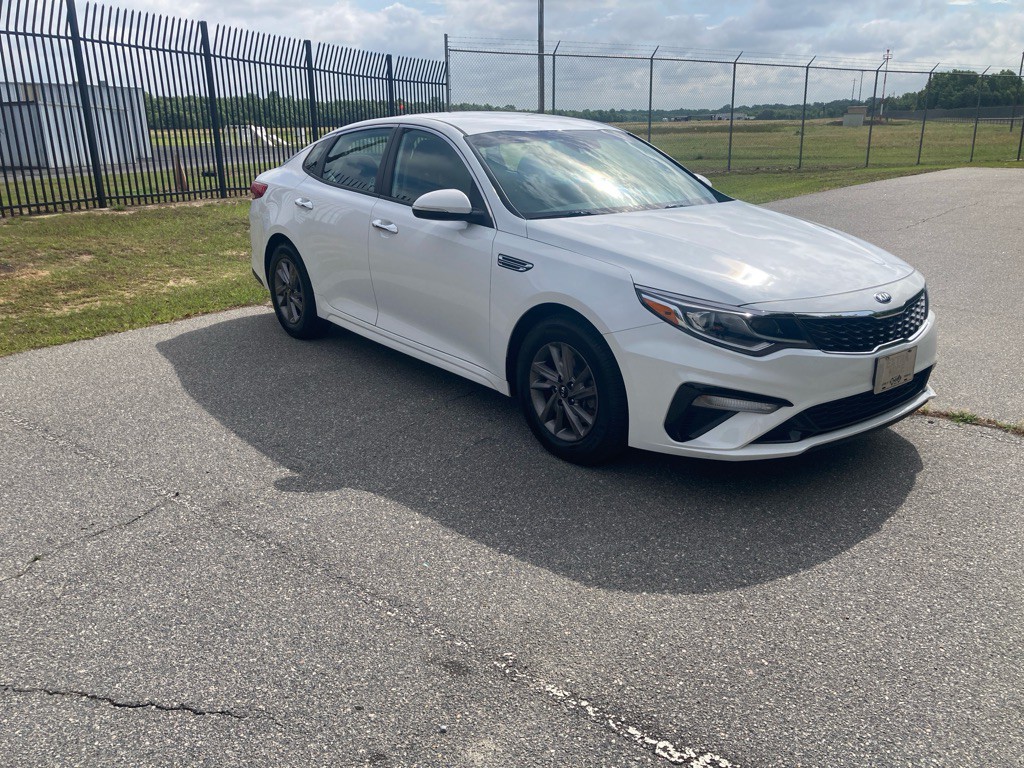 2020 Kia Optima Image 4