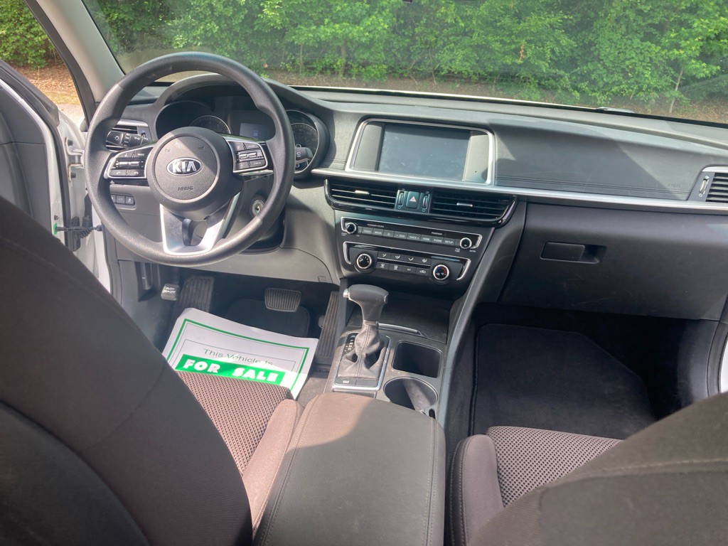 2020 Kia Optima Image 15
