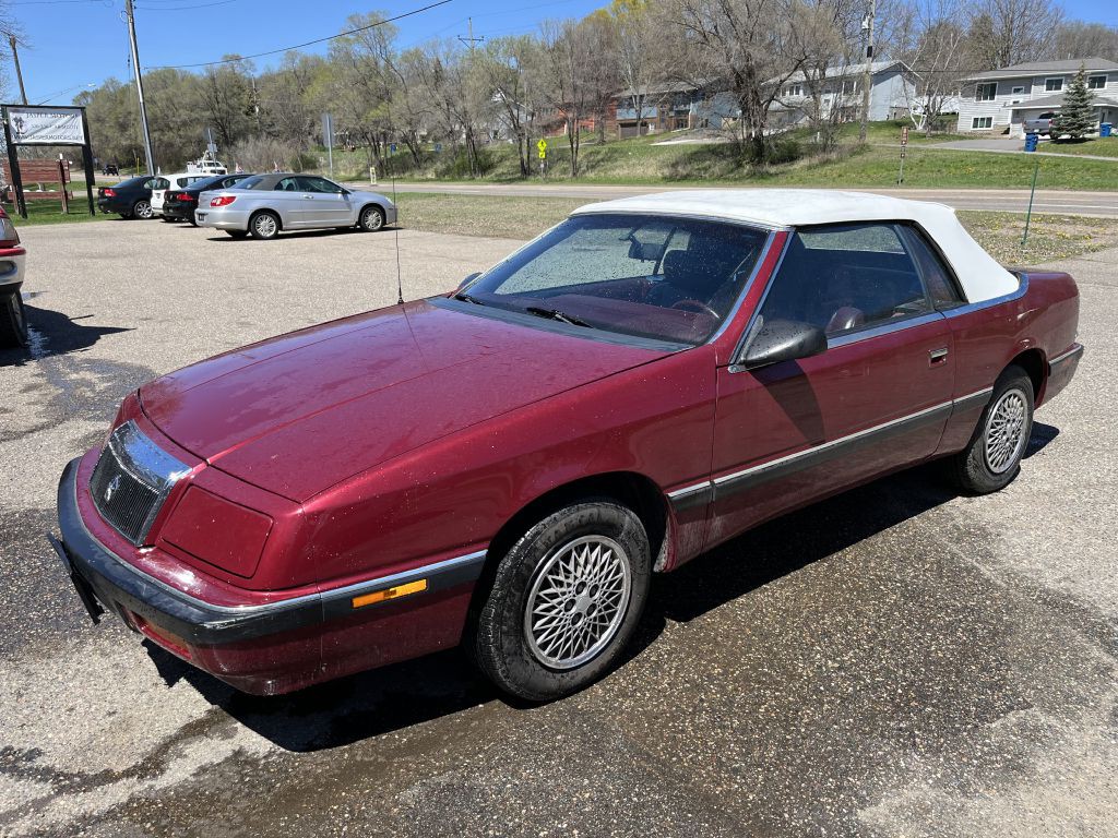 1989 Chrysler LeBaron Image 1