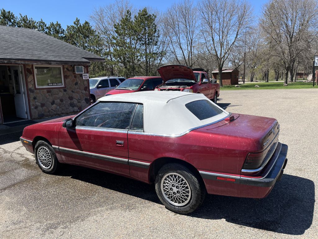 1989 Chrysler LeBaron Image 6