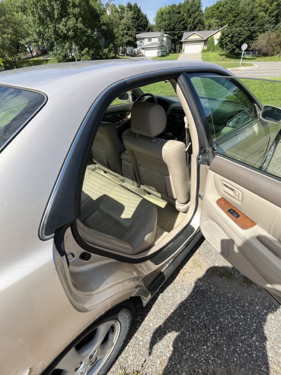 1998 Lexus ES 300 Image 20