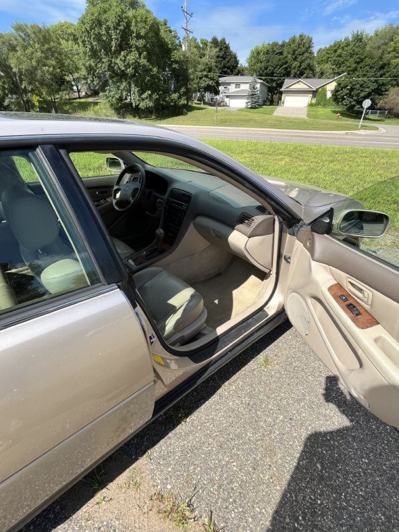 1998 Lexus ES 300 Image 22