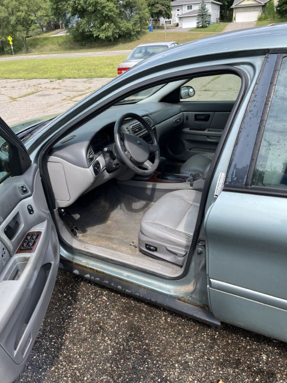 2006 Ford Taurus Image 13