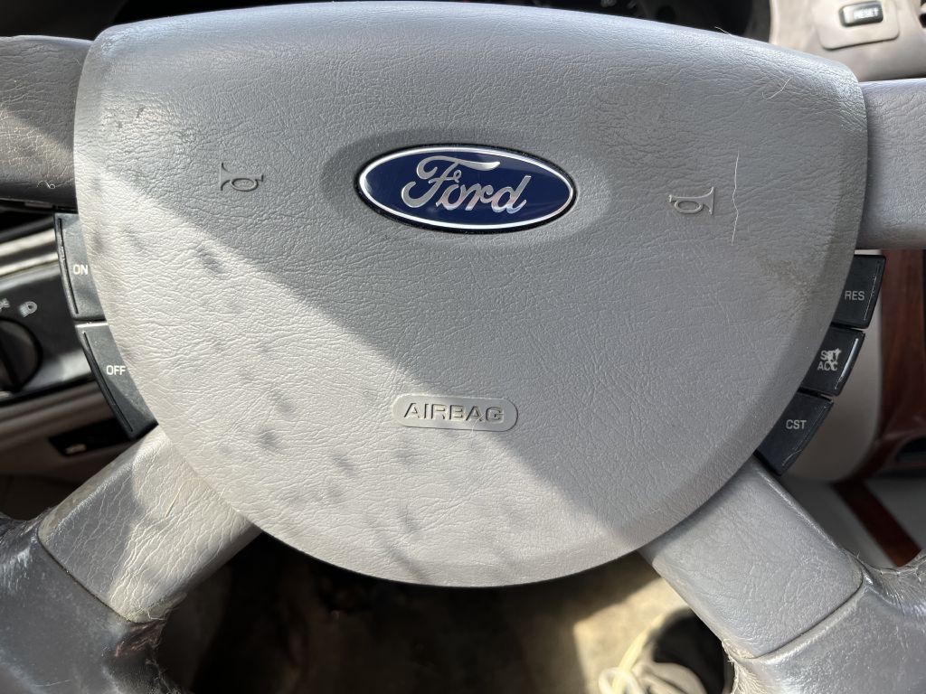 2006 Ford Taurus Image 17