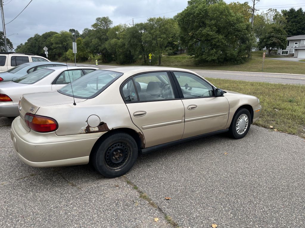 2003 Chevrolet Malibu Image 3